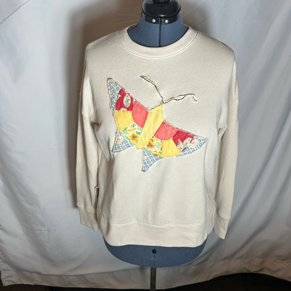 Upcycled Cream Sweatshirt w/ Colorful Butterfly Design fr Vintage Quilt